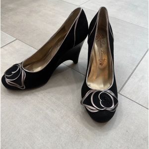 POETIC LICENCE Platforms FLORAL Wedges High Heels